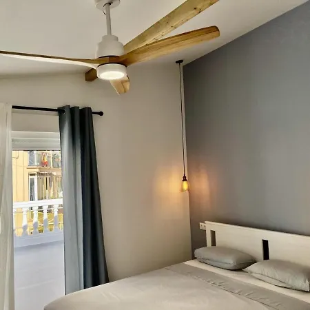 Apartamento Cd-duplex, Elegante Duplex, Centrico, Terraza Espectacular, Barrio Tranquilo *